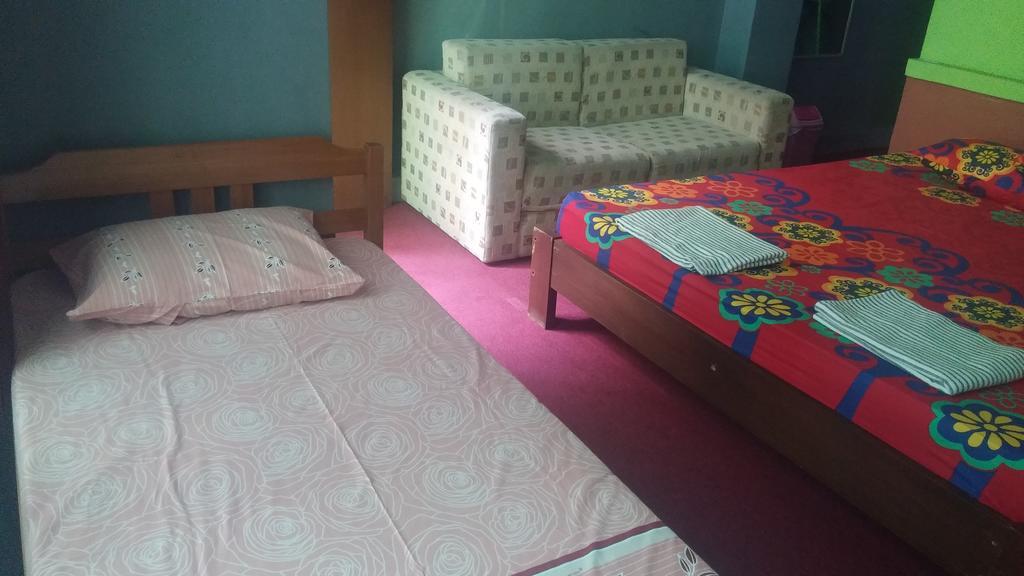 Homestay Triniti Lembang Extérieur photo