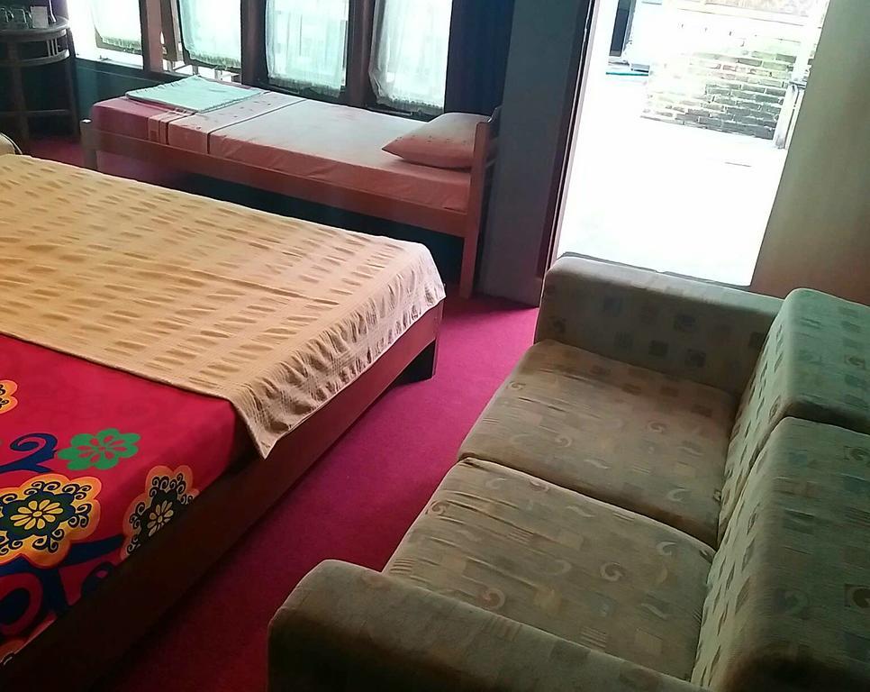 Homestay Triniti Lembang Extérieur photo