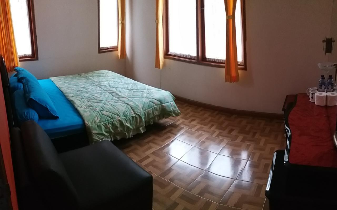 Homestay Triniti Lembang Extérieur photo