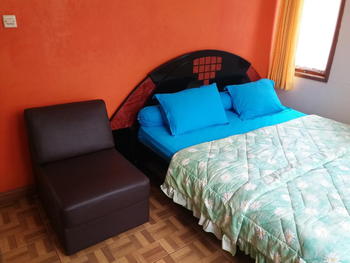 Homestay Triniti Lembang Extérieur photo