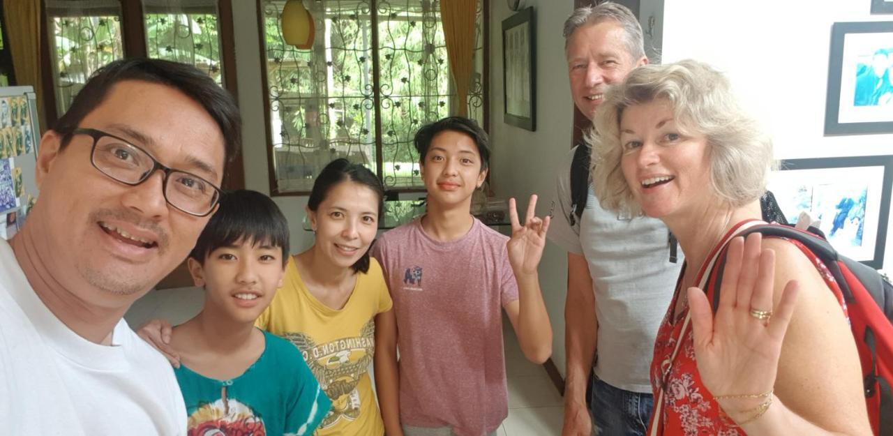 Homestay Triniti Lembang Extérieur photo